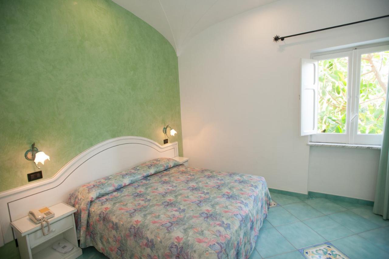 Hotel Villa Sirena - Thermae & Spa Искья Экстерьер фото